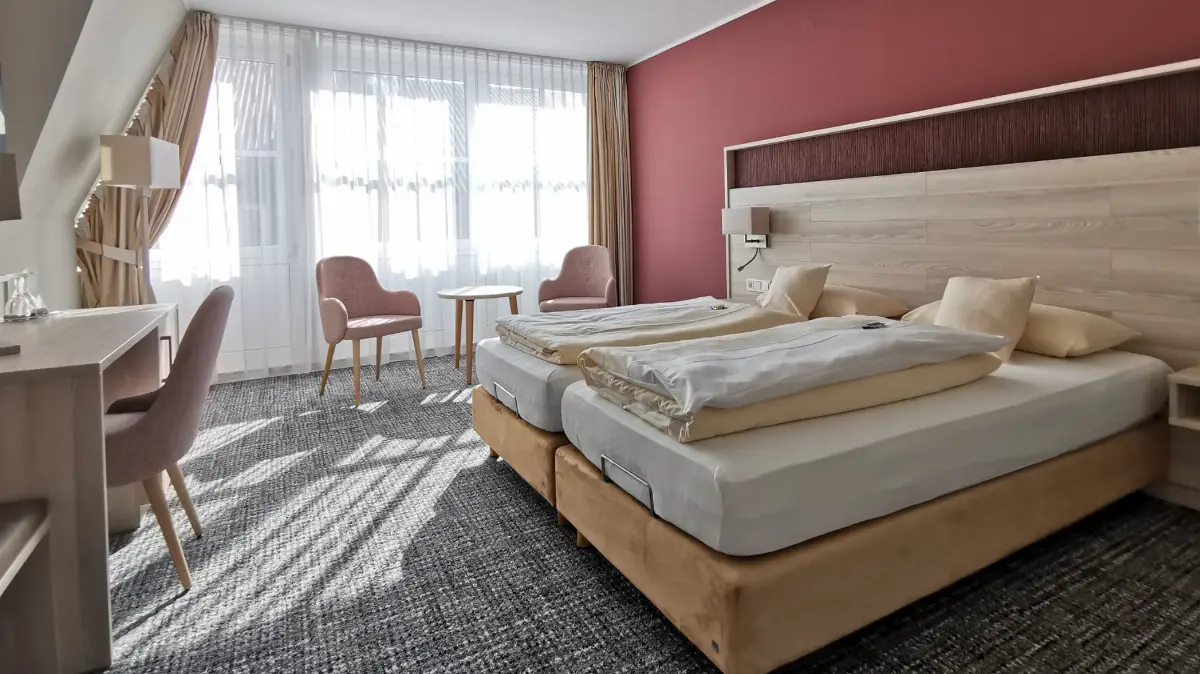 Blick in ein Doppelzimmer im Hotel Duhner Landhaus