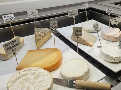 3 Gang: Fisch und Krabben mit Dipp