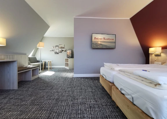 Blick in ein Hotelzimmer im Hotel Duhner Landhaus
